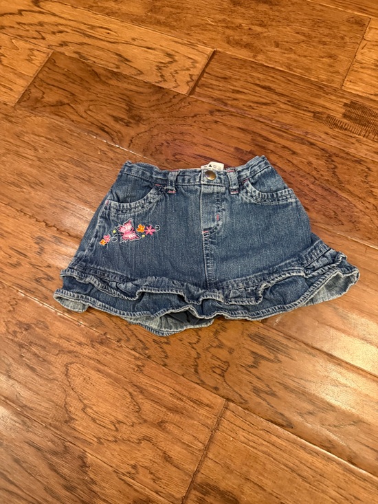Nickelodeon Other - Vintage Y2K 2007 Nickelodeon 3T skirt with shorts, built-in butterflies ruffles